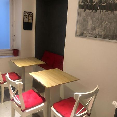 The First Appartement Triëst Buitenkant foto