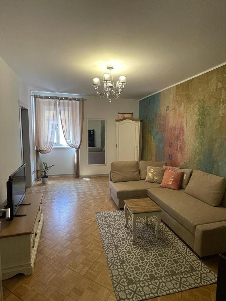 The First Appartement Triëst Buitenkant foto