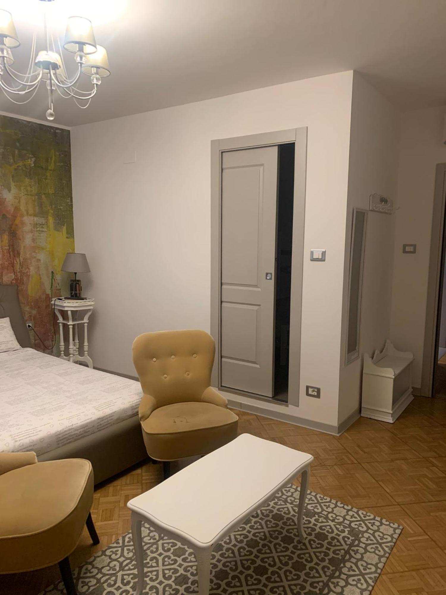 The First Appartement Triëst Buitenkant foto